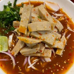 ยำหมูยอ