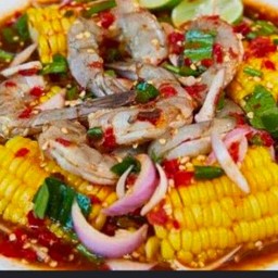 ยำข้าวโพดกุ้งสด