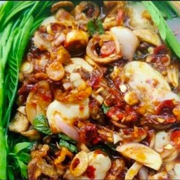 ยำหอยนางรมทรงเครื่อง