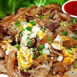 ก๋วยเตี๋ยวคั่วไก่