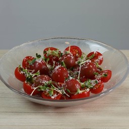 สลัดมะเขือเทศบิจิน ยูสุ เดรสซิ่ง