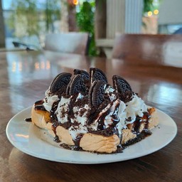 ปังปิ้งเนยวิปครีม+โอริโอ้ 1แผ่น