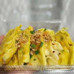 กูโคตรเหมียว เกี๊ยวโคตรหมู