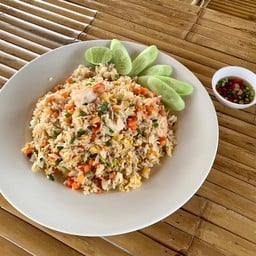 ข้าวผัดกุ้ง ใหญ่