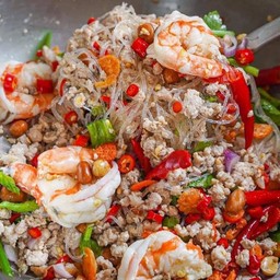 ยำวุ้นเส้น