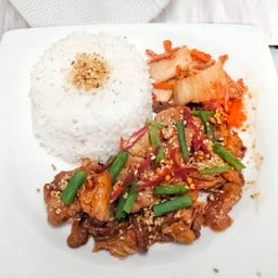 ข้าวหน้าหมูผัดกิมจิ