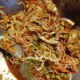 ยำขนุมจีนทะเลรวม