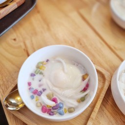 บัวลอย+ไข่หวาน+มะพร้าวอ่อน