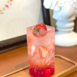 สตรอเบอร์รี่โซดา