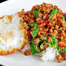 แกงเขียวหวานลูกชิ้นปลากราย (เจ้หงส์) 2