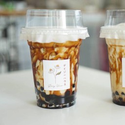 นมสดบราวน์ซูก้า+ไข่มุก เมนูแนะนำค่ะ