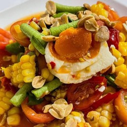 ตำข้าวโพดไข่เค็ม