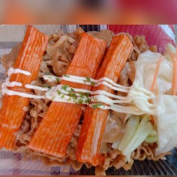ยากิโซบะ By ป๋าหรรม ตลาดแอมพาร์ค จุฬา