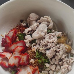หมี่เหลืองต้มจืด