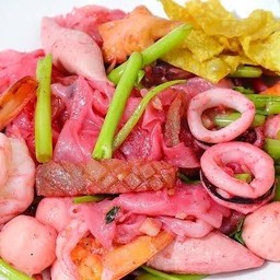 เย็นตาโฟผัดเเห้ง