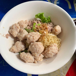 บะหมี่หมูเด้ง