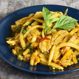 ผัดพริกหน่อไม้ไก่ๆ