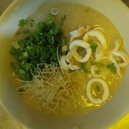 โจ๊กปลาหมึก