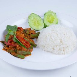 ข้าวพริกแกงไก่