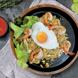 ก๋วยเตี๋ยวคั่วกุ้งอบไข่