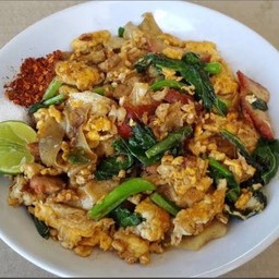 ข้าวปลาแกะ อาหารตามสั่ง ครัวยายจง