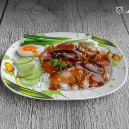 ข้าวหมูแดง+หมูกรอบ