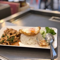 ข้าวกะเพราไก่+ไข่ดาว