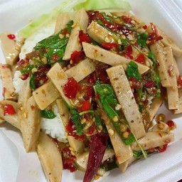 ข้าวกะเพราหมูยอ ต้องเบิ้ล