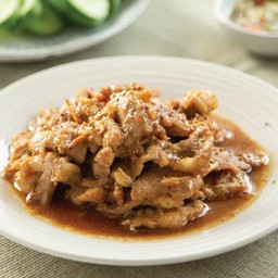 หมูกระเทียม