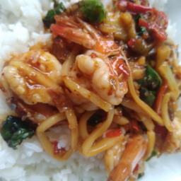 กระเพรากุ้งใส่หน่อไม้สด