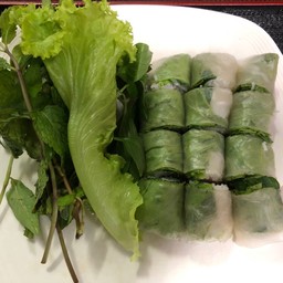 ปอเปี๊ยะสดหมู