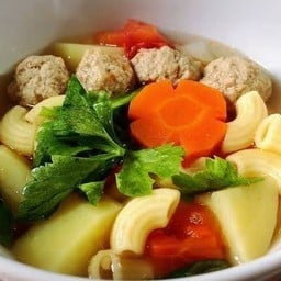 ชูปมักกะโรนีหมู