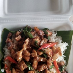 ขนมถ้วยแม่เยื่อ -