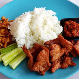 ข้าวหมูทอดน้ำพริกปลาร้า