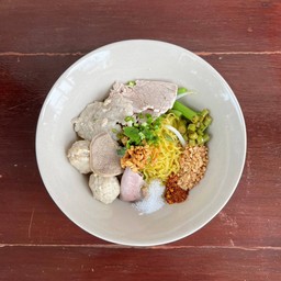 ก๋วยเตี๋ยวแห้งยำ