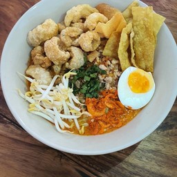 ก๋วยเตี๋ยวต้มยำแซ่บเวอร์& กะเพราถาดซิ่ง