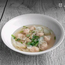 เกี๊ยวกุ้ง หมูกรอบ