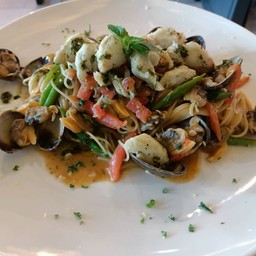 Azzurro by Chef Thanom MBK เอ็มบีเคเซ็นเตอร์