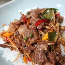 ผัดฉ่าเนื้อ