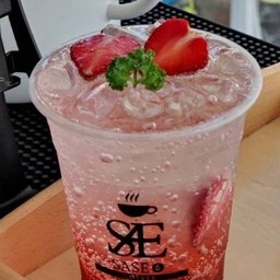 สตอเบอรี่โซดา