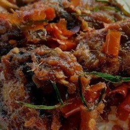 ผัดพริกแกงปลาดุก