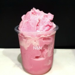 นมชมพูสมูทตี้