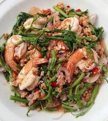 ยำผักกระเฉด