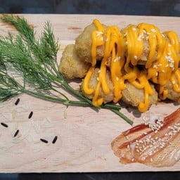 ชุดไก่ป๊อปเขย่าราดชีส