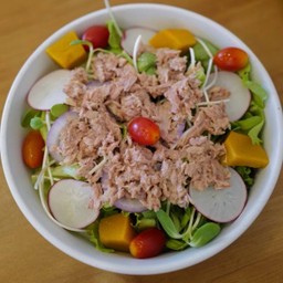 ยำสลัดทูน่า (Yum Salad Tuna).