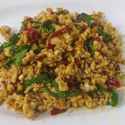 กะเพราไก่(เป็นกับข้าว)