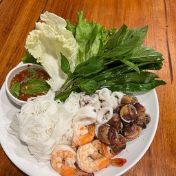 เมี่ยงทะเล (กุ้ง หมึกสด หอยเเครง )