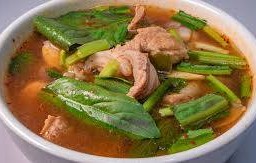 ต้มแซบหมู