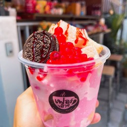 ปังเย็นนมชมพู โอริโอ้ เยลลี่แดง