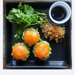 ขนมจีบกุ้งไข่เค็ม